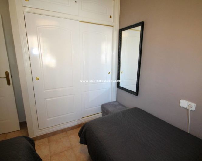 Image No.21-4 Bed Townhouse for sale