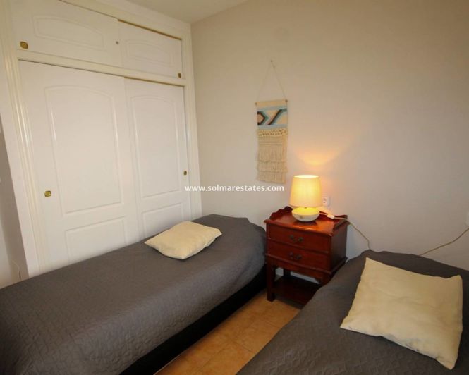Image No.24-4 Bed Townhouse for sale