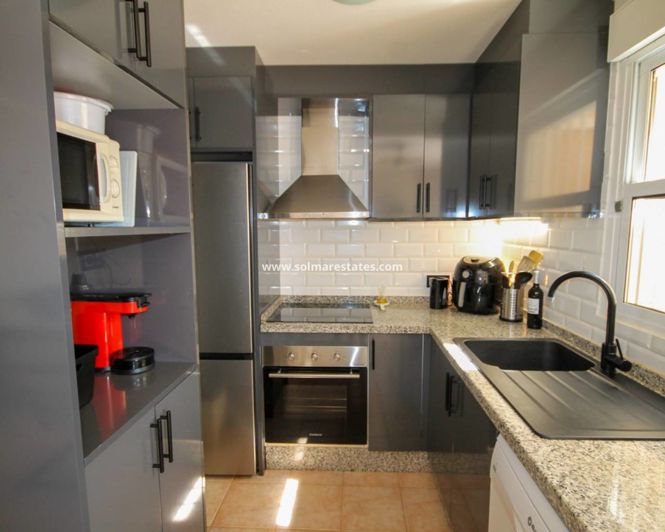 Image No.3-4 Bed Townhouse for sale