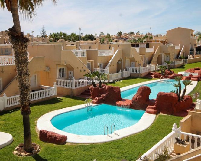 Image No.33-4 Bed Townhouse for sale