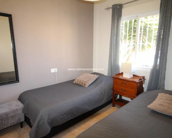 Image No.7-4 Bed Townhouse for sale