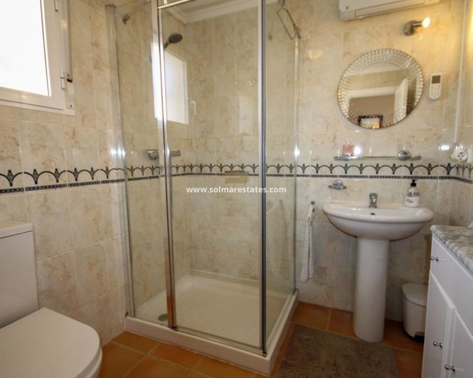 Image No.8-4 Bed Townhouse for sale