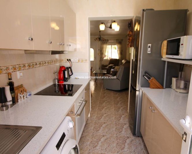 Image No.16-3 Bed Townhouse for sale