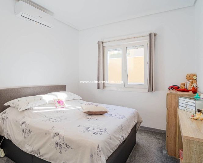 Image No.4-2 Bed Villa for sale