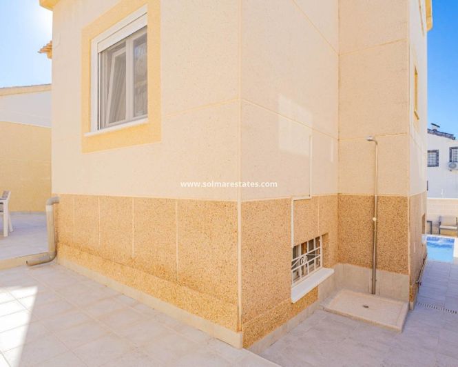 Image No.44-2 Bed Villa for sale