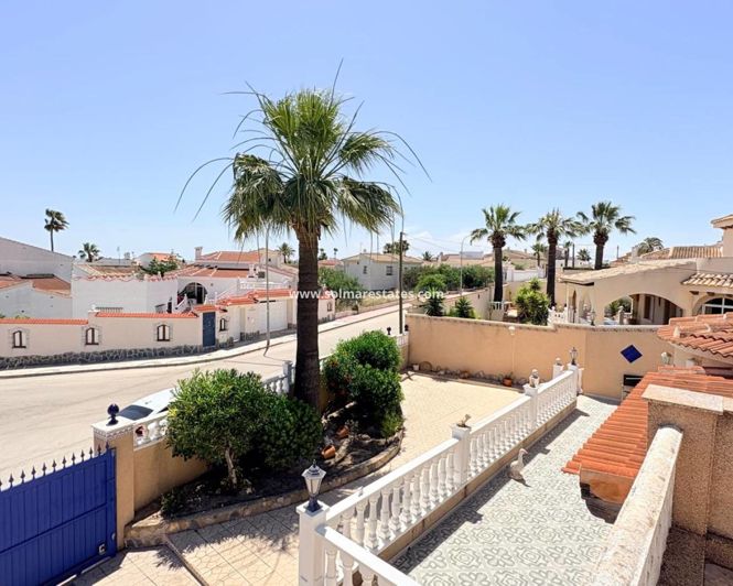 Image No.19-3 Bed Villa for sale
