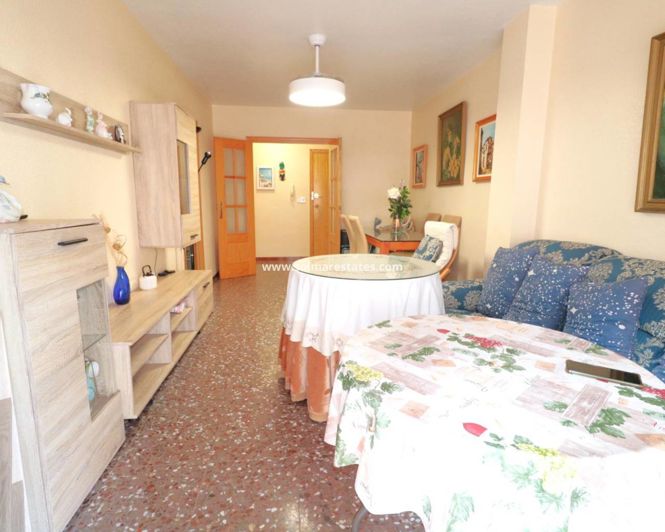 Image No.2-Appartement de 3 chambres à vendre à Torrevieja