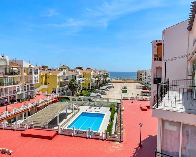 Image No.3-Appartement de 2 chambres à vendre à Torrevieja