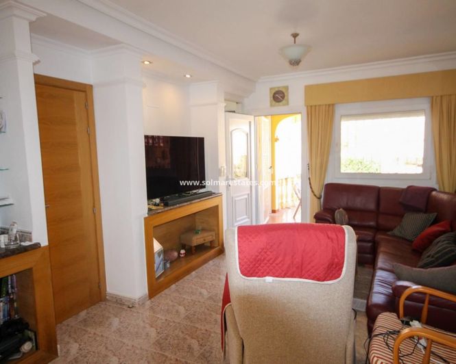 Image No.15-3 Bed House for sale