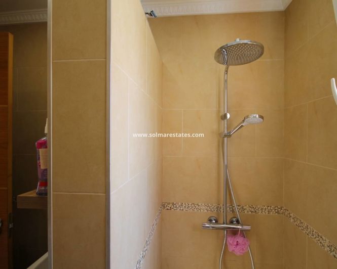 Image No.20-3 Bed House for sale