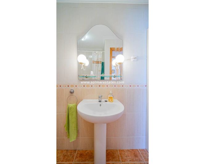 Image No.22-2 Bed Apartment for sale