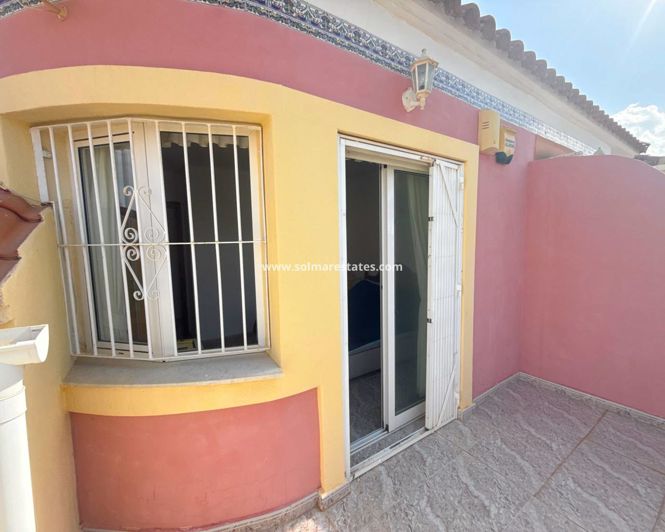 Image No.36-3 Bed House for sale