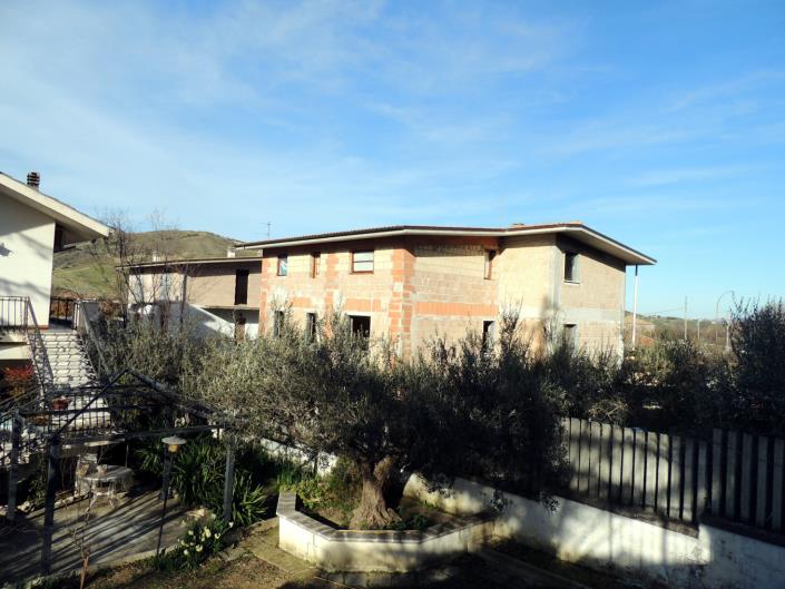 Image No.2-Villa de 3 chambres à vendre à Scafa