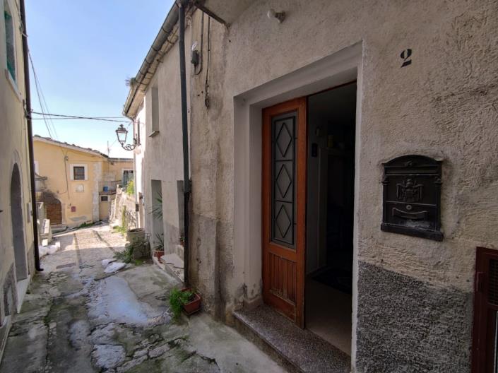 Image No.3-3 Bed House for sale