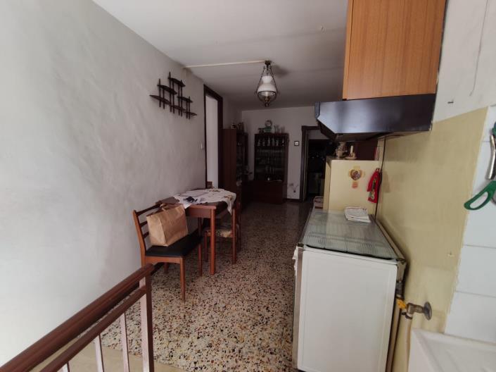 Image No.5-2 Bed House for sale