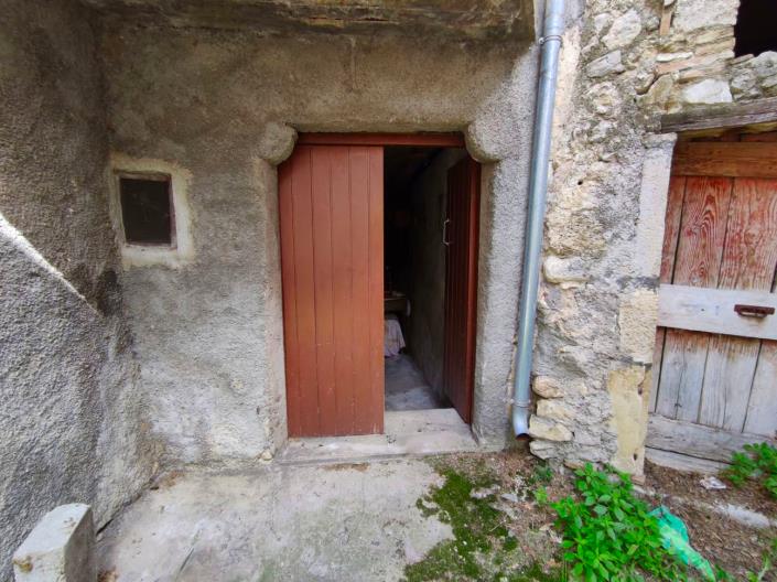 Image No.26-2 Bed House for sale
