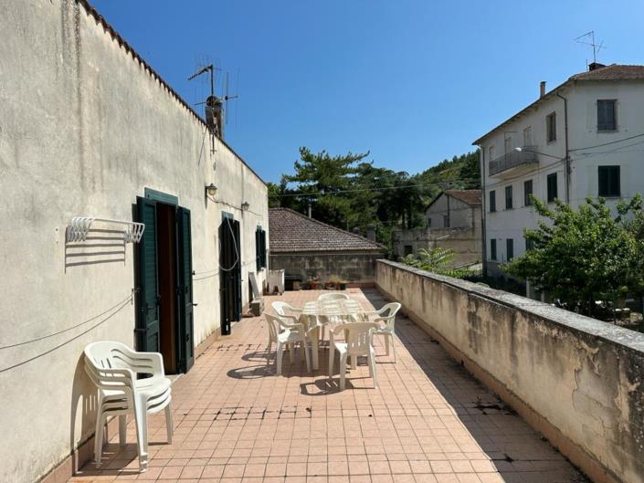 Image No.3-Maison de 3 chambres à vendre à Capestrano