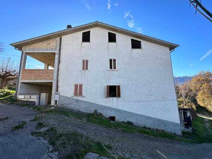 Image No.3-2 Bed House for sale