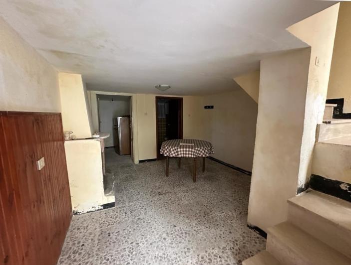Image No.5-2 Bed Townhouse for sale