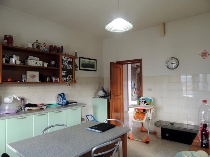 Image No.10-3 Bed Apartment for sale