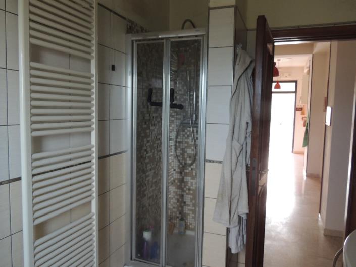 Image No.21-3 Bed Apartment for sale