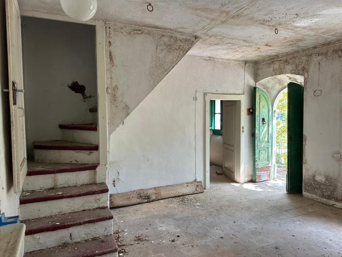 Image No.13-3 Bed Property for sale