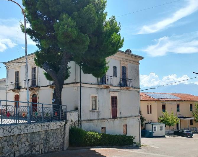 Image No.2-Propriété de 5 chambres à vendre à Pietranico