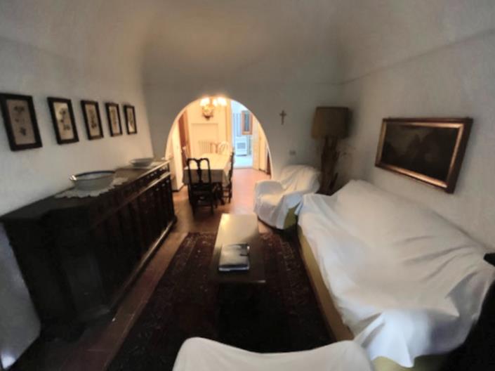 Image No.5-Propriété de 8 chambres à vendre à Agnone