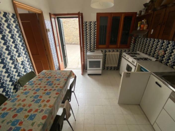 Image No.6-Propriété de 8 chambres à vendre à Agnone