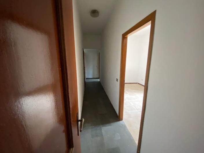 Image No.10-Propriété de 8 chambres à vendre à Agnone