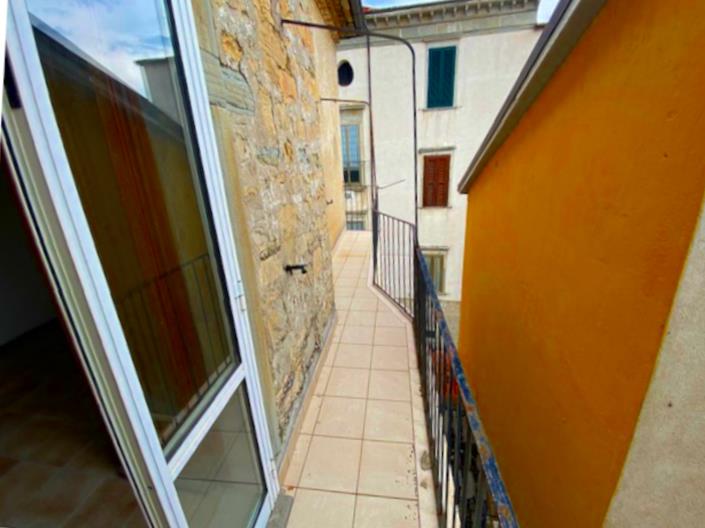 Image No.22-Propriété de 8 chambres à vendre à Agnone