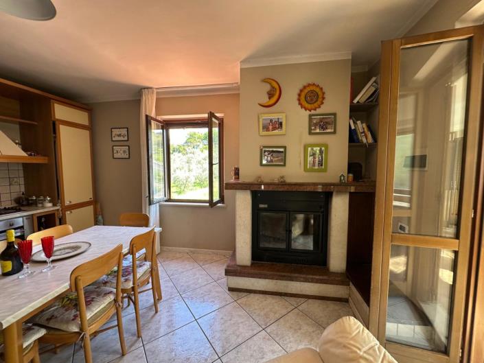 Image No.16-Propriété de 3 chambres à vendre à San Valentino in A.C.