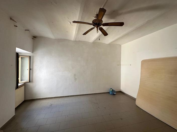 Image No.13-3 Bed Property for sale