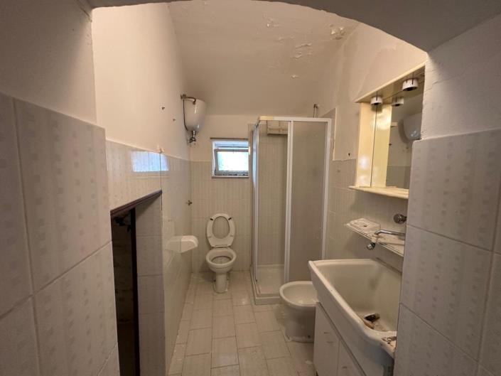 Image No.35-3 Bed Property for sale