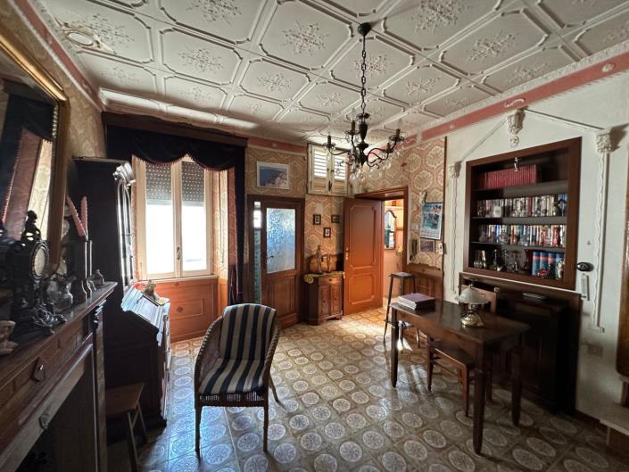 Image No.16-3 Bed Property for sale