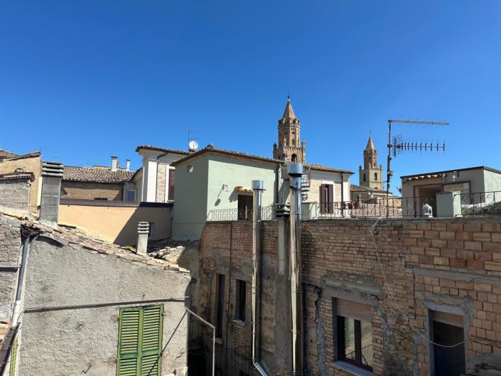Image No.34-3 Bed Property for sale