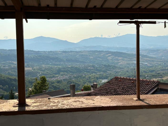 Image No.12-2 Bed Country Property for sale