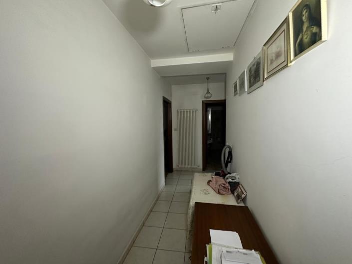 Image No.14-3 Bed Property for sale
