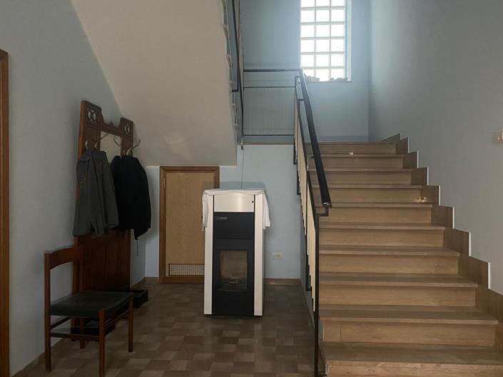 Image No.9-2 Bed Property for sale