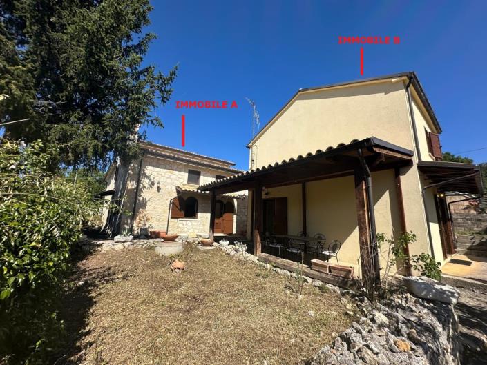 Image No.2-Propriété de 4 chambres à vendre à Roccamorice