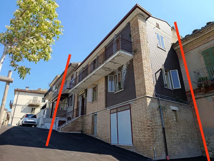 Image No.2-Propriété de 5 chambres à vendre