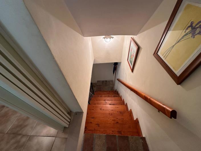 Image No.12-1 Bed Property for sale