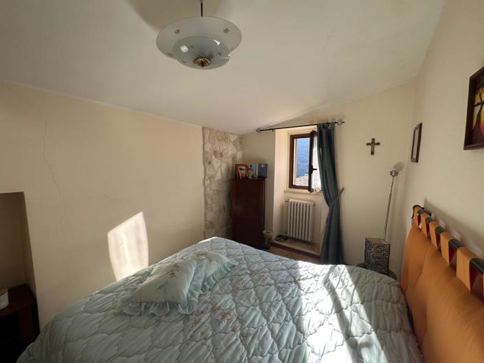 Image No.21-1 Bed Property for sale