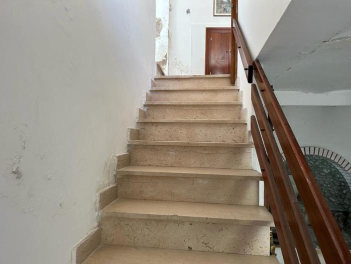 Image No.11-3 Bed Property for sale
