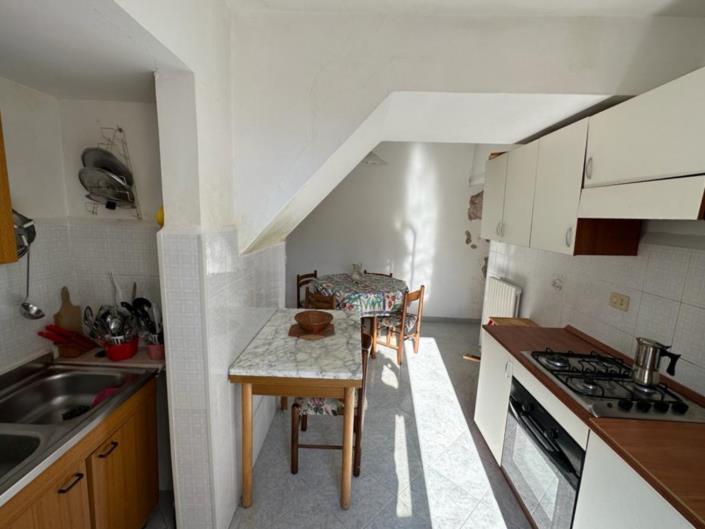 Image No.18-3 Bed Property for sale