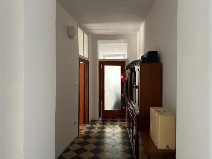 Image No.23-3 Bed Property for sale