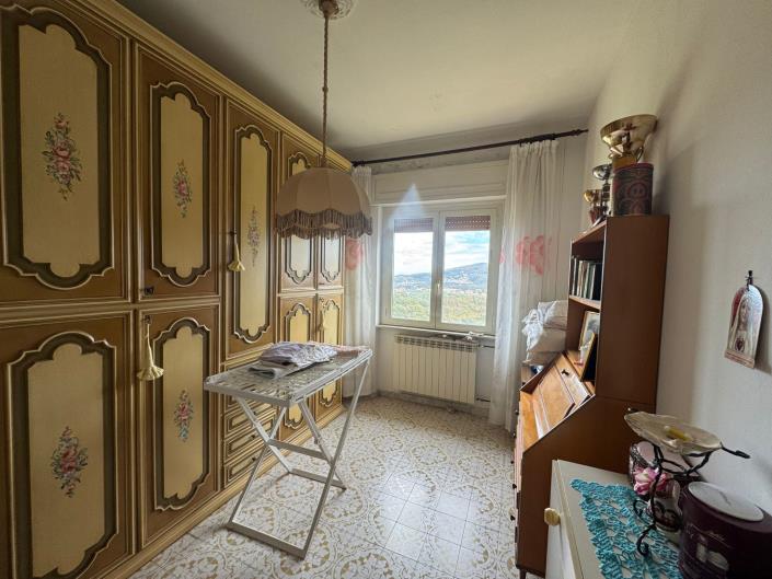 Image No.24-2 Bed Apartment for sale