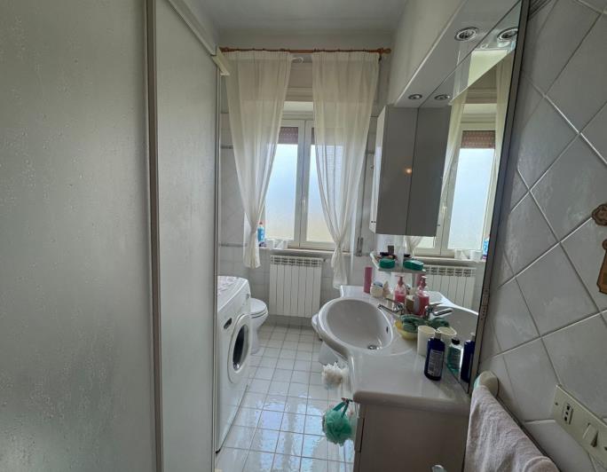 Image No.29-2 Bed Apartment for sale