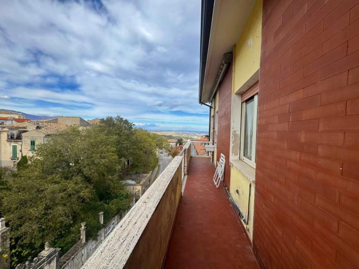 Image No.31-2 Bed Apartment for sale