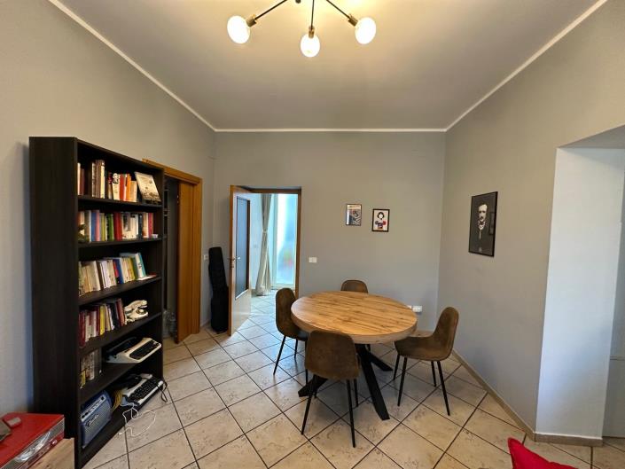 Image No.10-3 Bed Apartment for sale